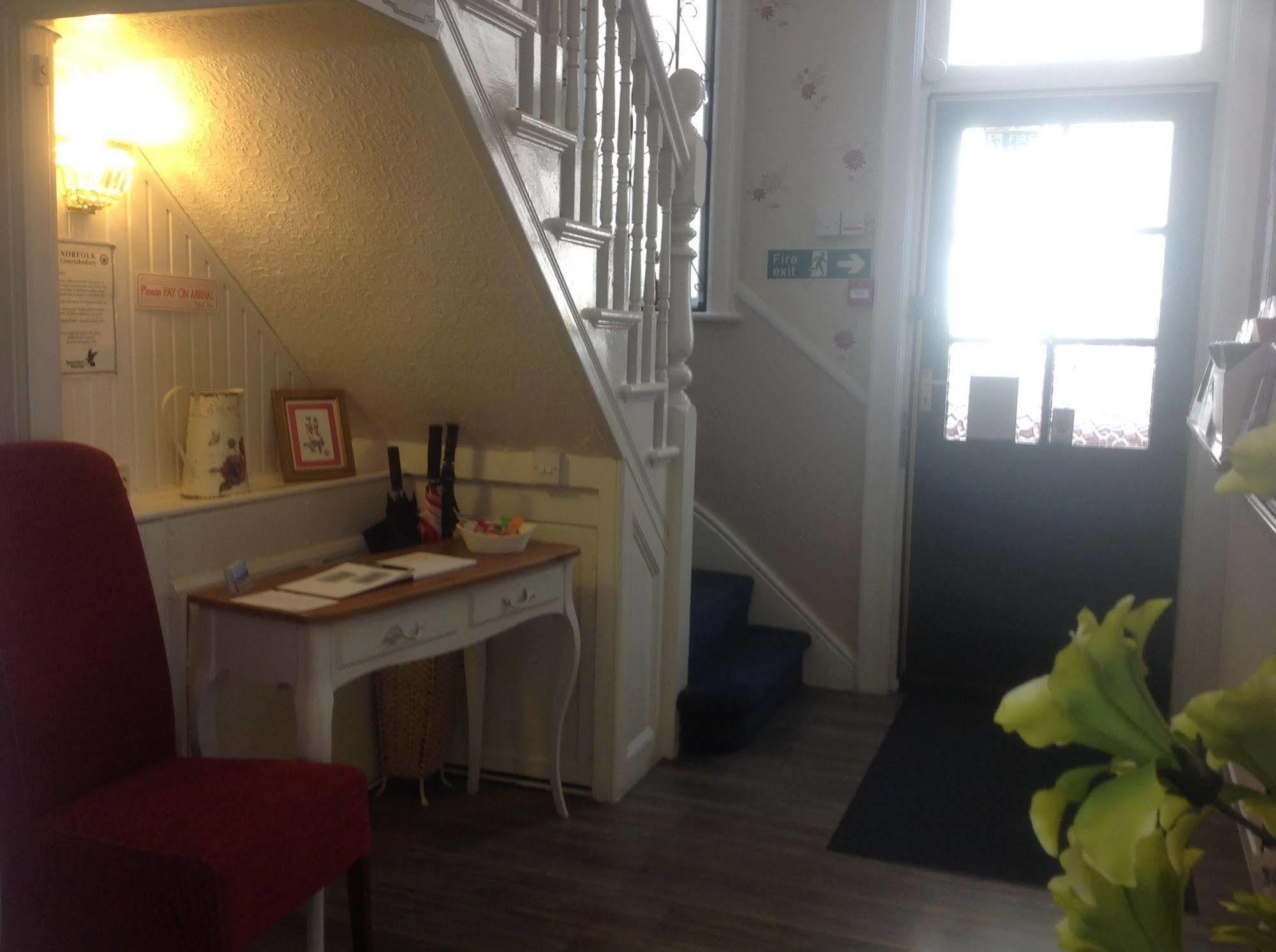 Cleasewood Guest House Great Yarmouth Buitenkant foto